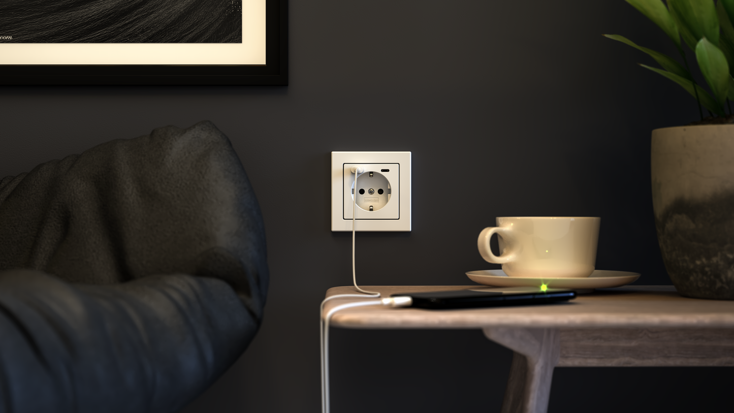 InCharge Pro 15 CC, Wall Socket Outlet installed in home